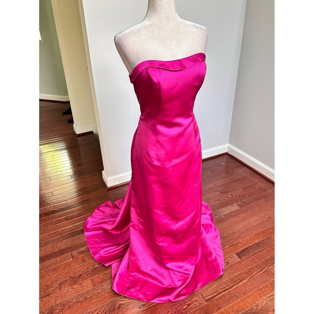 David's Bridal Fuchsia Strapless Fit & Flare Dainty Simple Gown Dress w Train - Picture 10 of 12